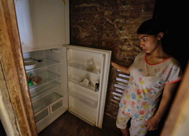 Ливан: Семьи вынуждены воровать еду, так как их дети умирают от голода 