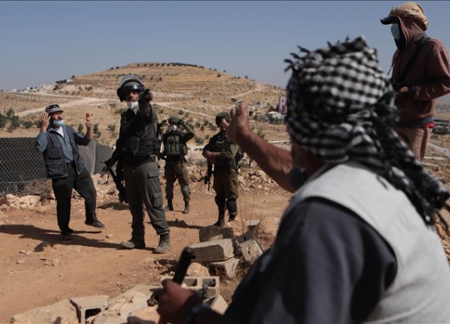 Израильская армия ранила трех палестинцев на Западном берегу