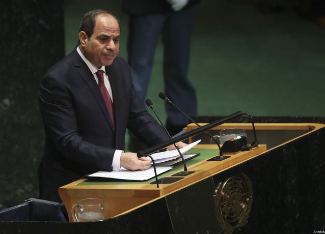 Поправки к закону о чрезвычайном положении в Египте расширяют полномочия президента Сиси