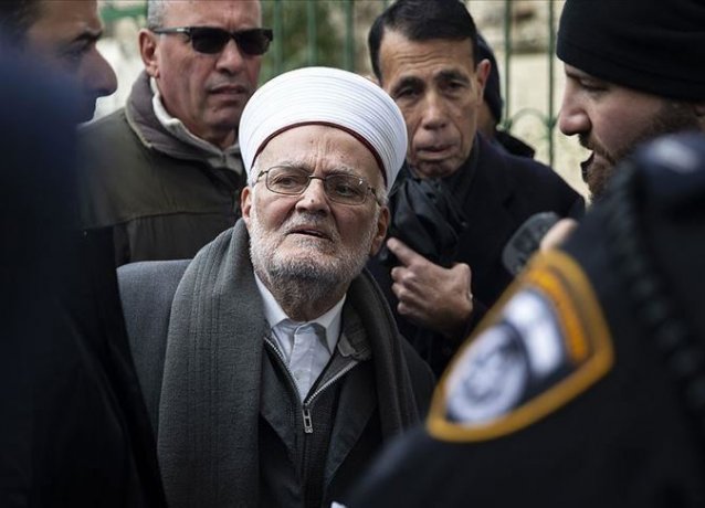 Израиль вновь запретил великому муфтию Иерусалима посещать мечеть Аль-Акса 