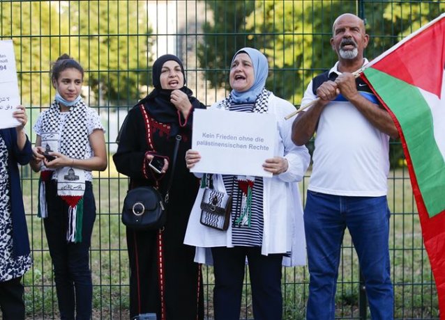 Палестинцы в Берлине протестуют против сделки между ОАЭ и Израилем