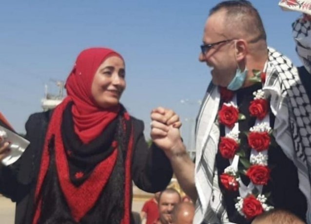 Освобожденный палестинский заключенный воссоединился с невестой спустя 18 лет