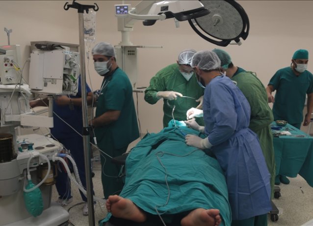 Сирия: Турецкие врачи провели 40 операций за 48 часов