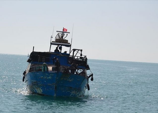 У берегов Туниса затонуло судно с мигрантами, 20 погибших