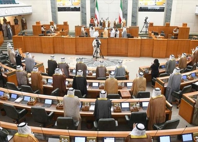 Эмир Кувейта призывает к реформам