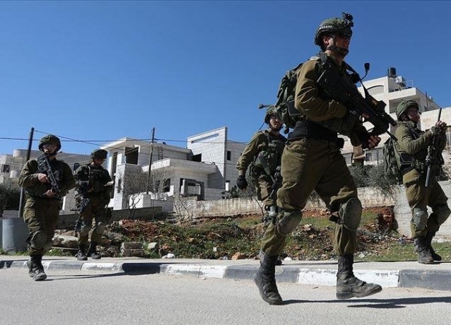 Западный берег: Израильская армия ранила 7 палестинцев
