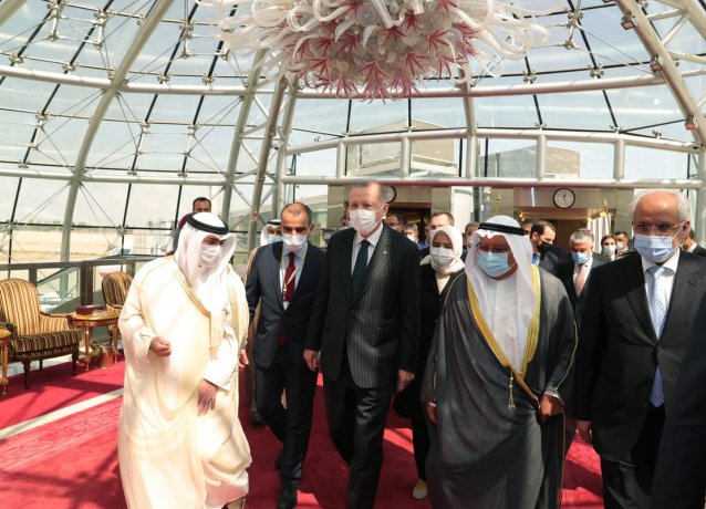Турция готова к сотрудничеству с Кувейтом в сфере оборонной промышленности