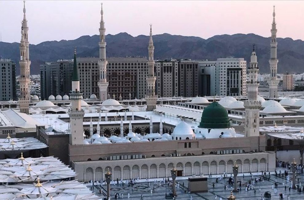 Коронавирус: Саудовские власти вновь открыли мечети для молящихся