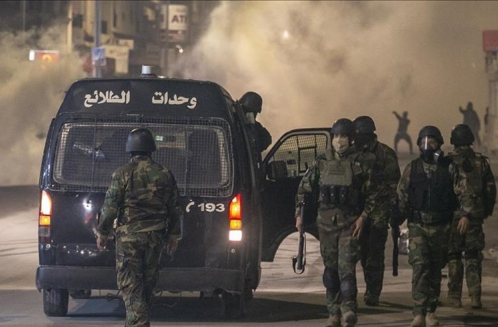 Тунис: Силовики разогнали мирные демонстрации