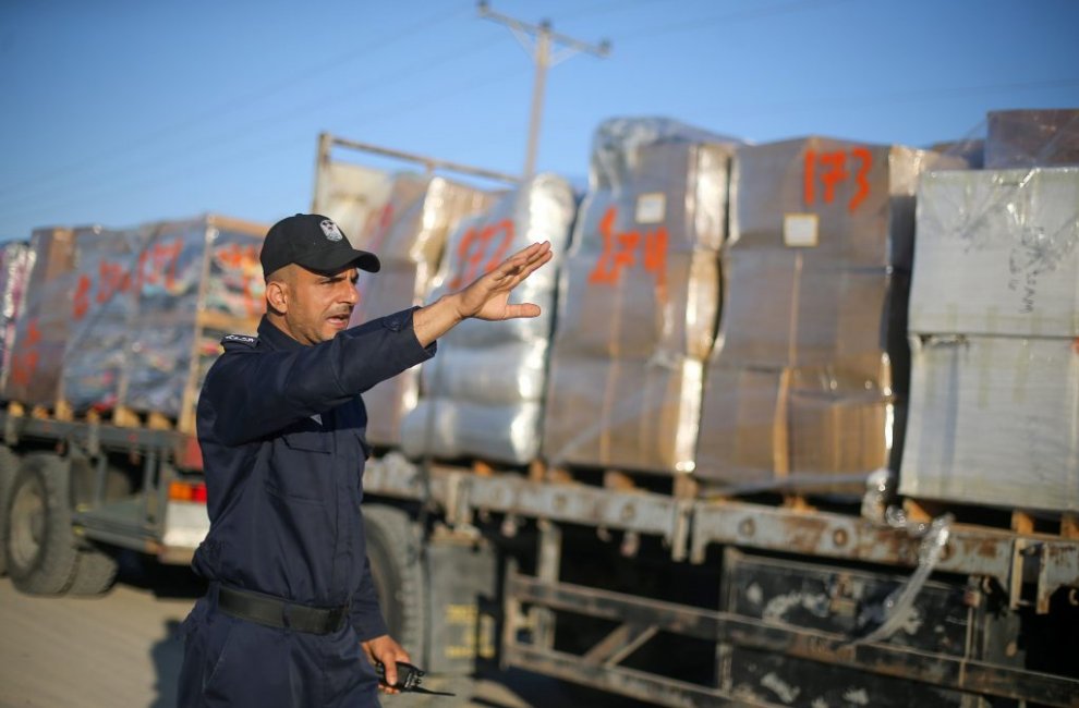Израиль разрешил ограниченный экспорт из Газы через месяц после перемирия