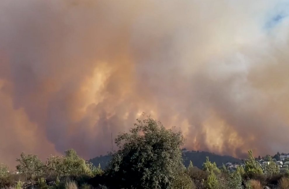 Иерусалим: Лесные пожары поражают леса