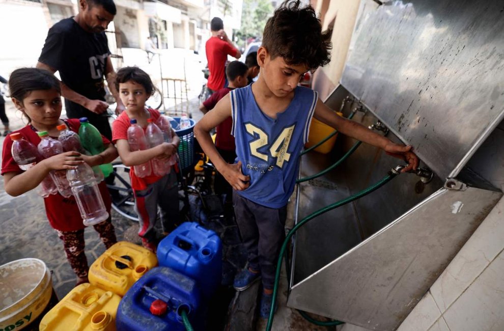 https://www.middleeastmonitor.com/20211005-gazans-are-being-poisoned-slowly-as-97-of-water-is-undrinkable-rights-group-says/